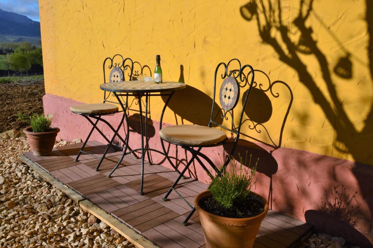 Cortijo Petra Bed and Breakfast Villanueva del Rosario Εξωτερικό φωτογραφία