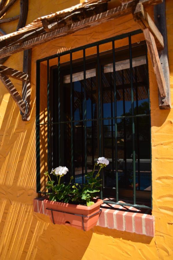Cortijo Petra Bed and Breakfast Villanueva del Rosario Εξωτερικό φωτογραφία