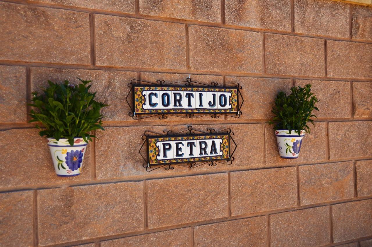 Cortijo Petra Bed and Breakfast Villanueva del Rosario Εξωτερικό φωτογραφία