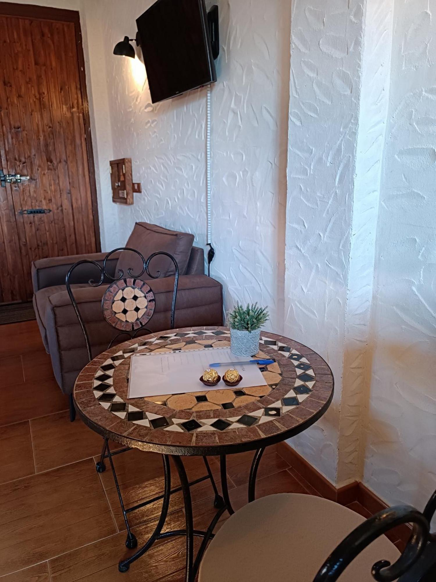 Cortijo Petra Bed and Breakfast Villanueva del Rosario Εξωτερικό φωτογραφία